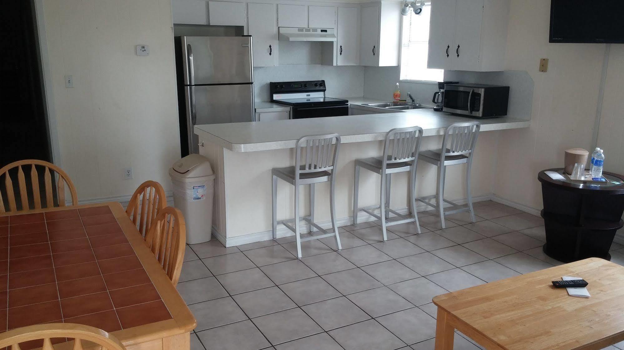 Upper Deck Hotel And Bar - Adults Only South Padre Island Ngoại thất bức ảnh
